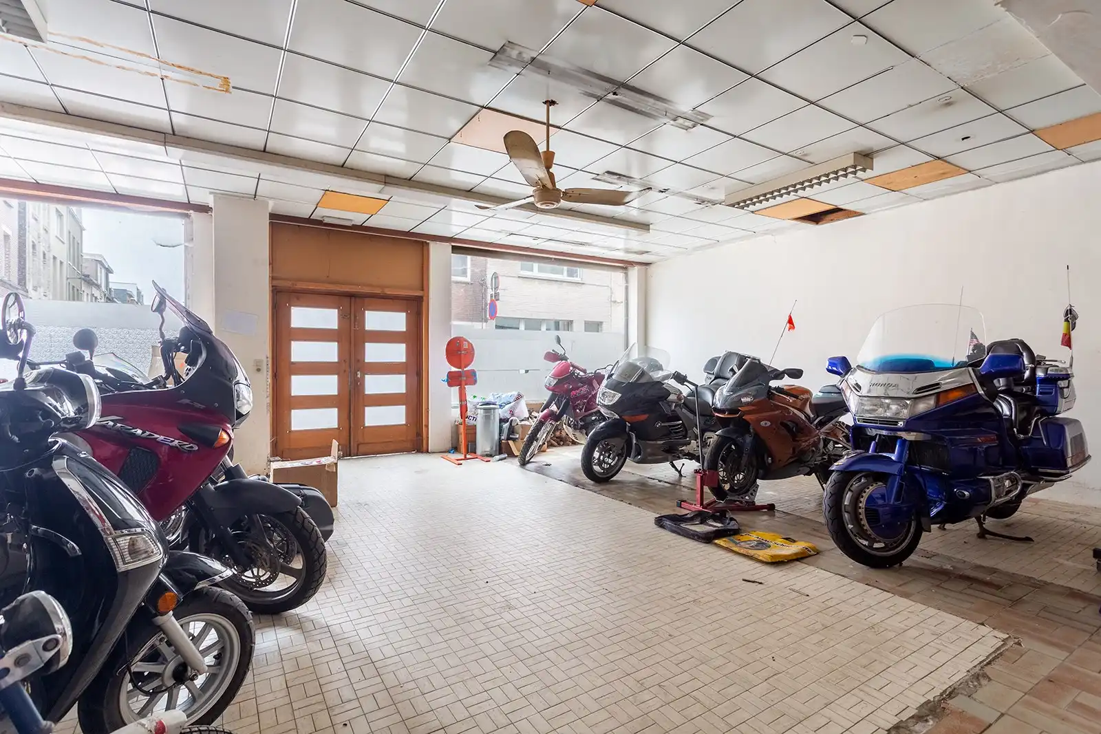 Ruime handelswoning met magazijn in de nabijheid van Park Spoor Noord foto 3