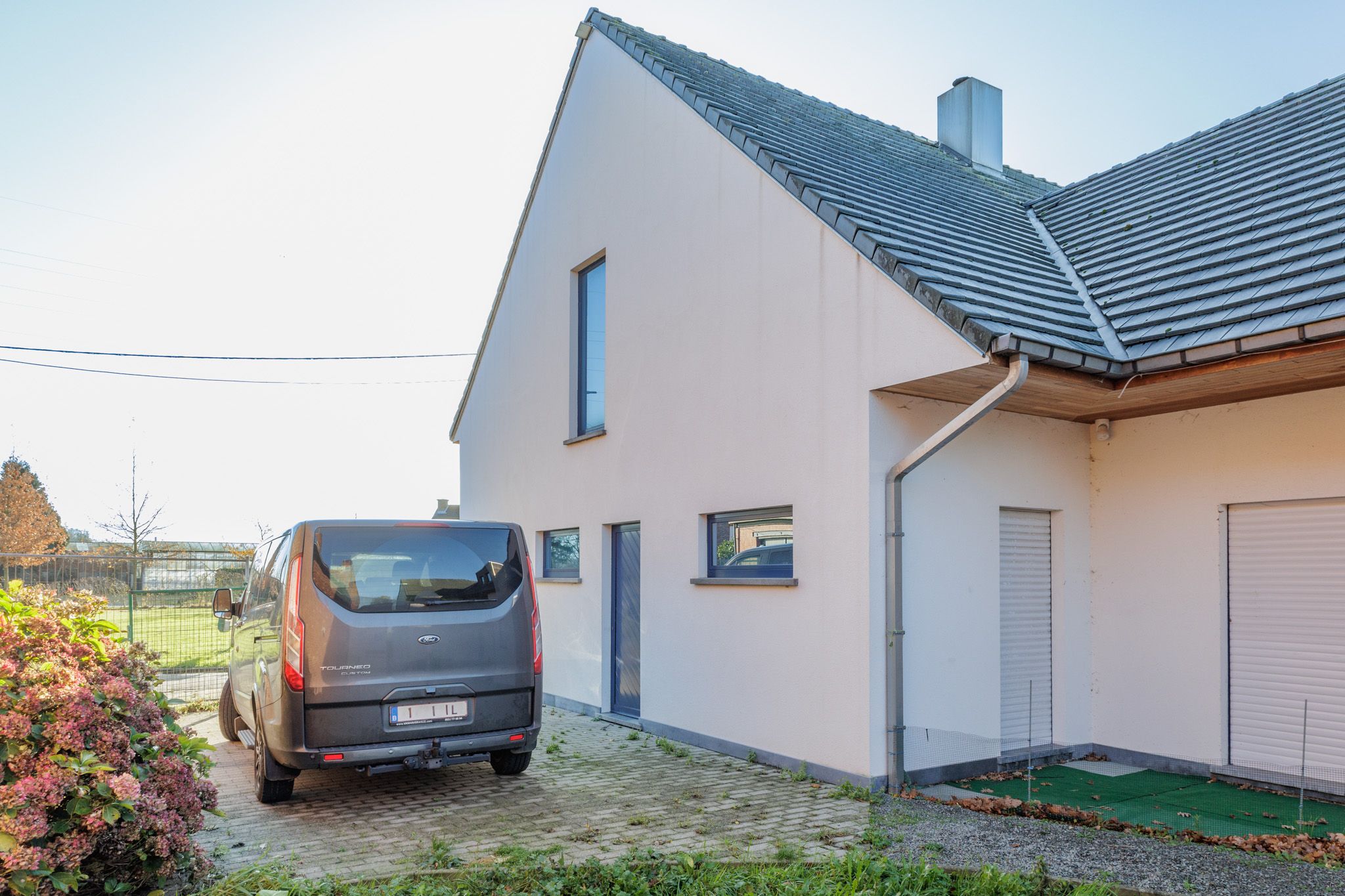 Instapklare woning met (min) 5 slaapkamers foto 3