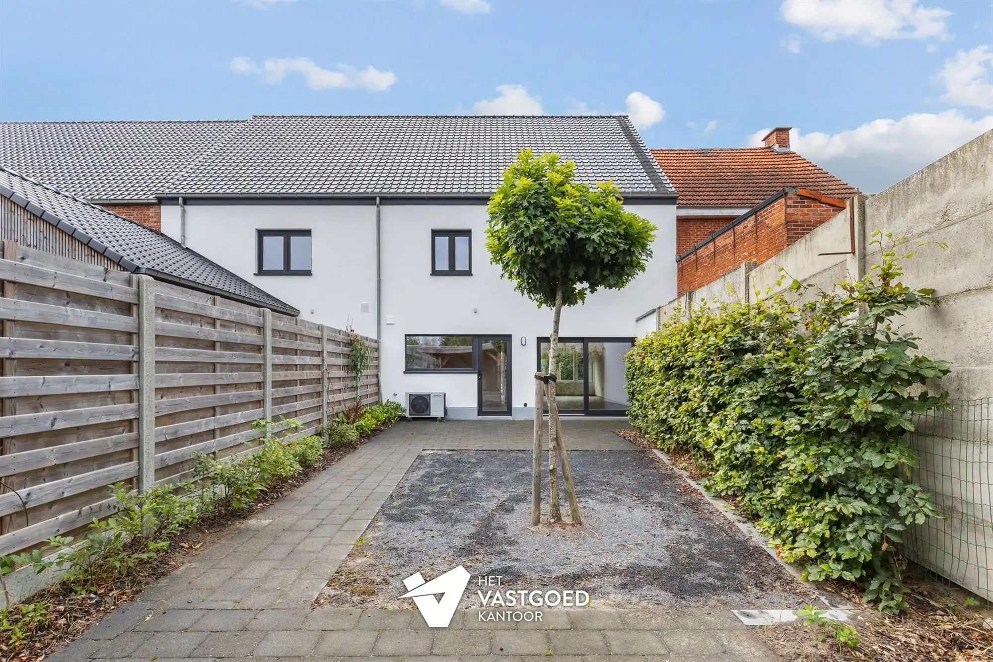 KWALITATIEF GERENOVEERDE WONING VLAKBIJ CENTRUM foto 22