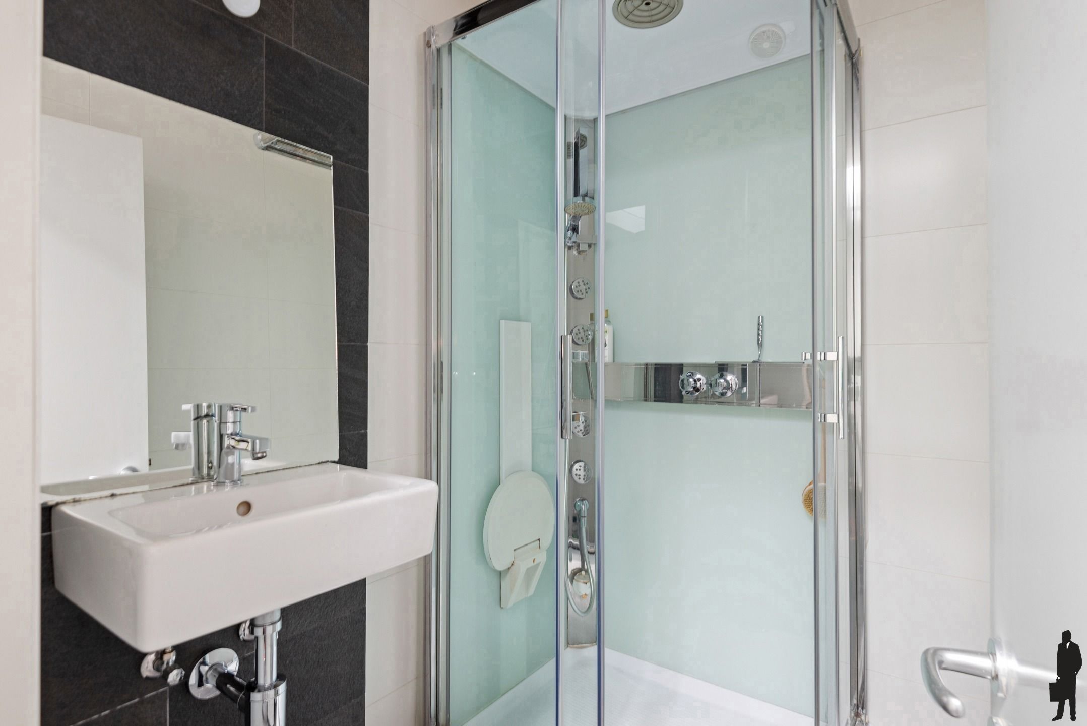 Uiterst charmante architectenwoning op toplocatie (Boshoek) foto 16