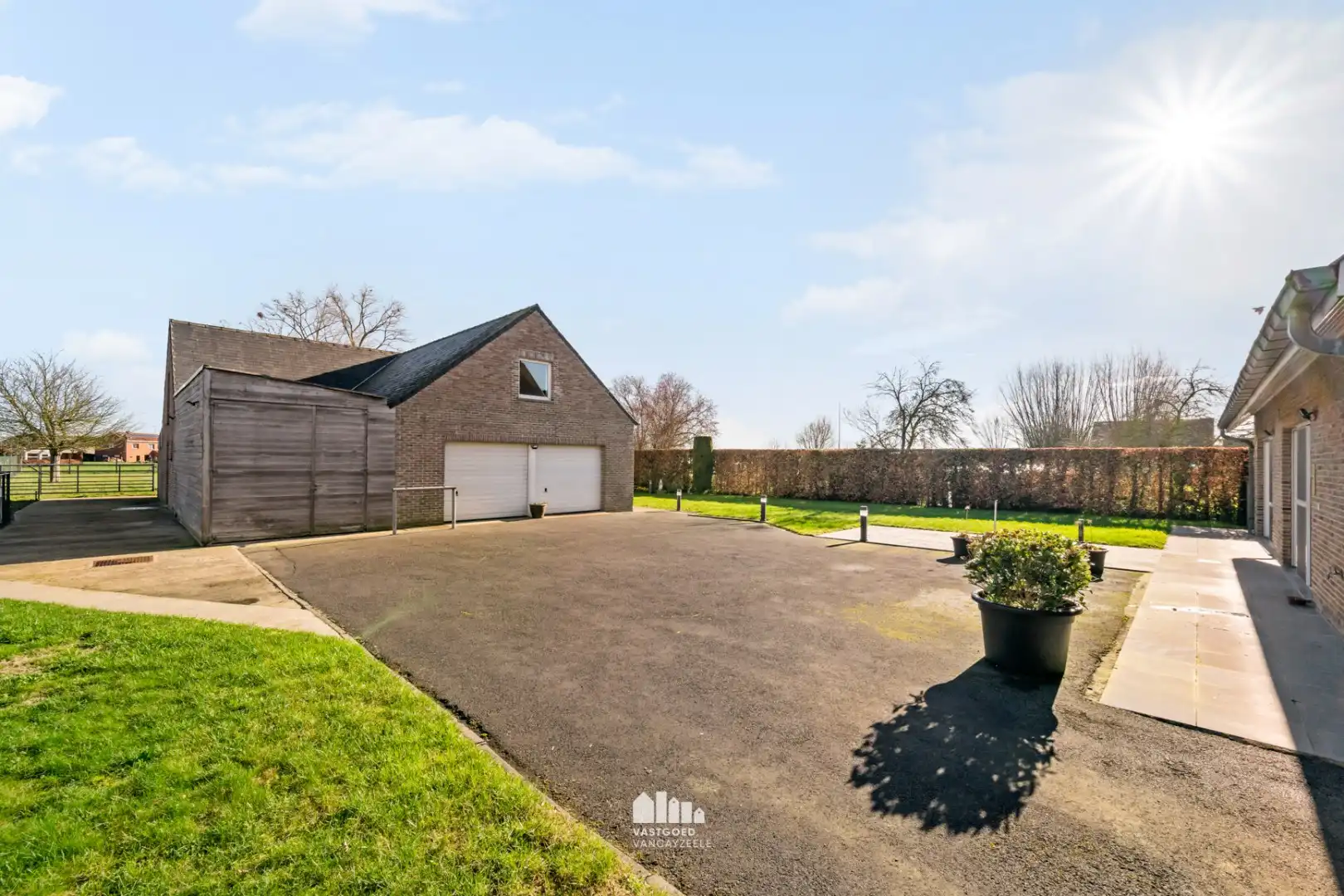  Prachtige villa met achterliggend gastenverblijf en weide op perceel 3.235m².  foto 19