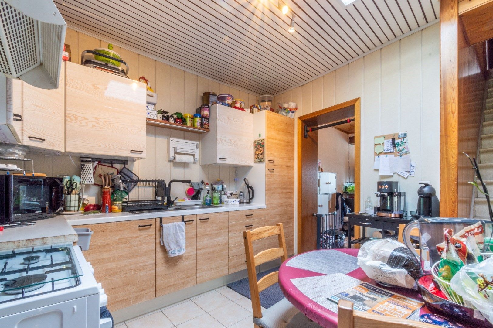 DRIEGEVEL WONING MET 2 SLAAPKAMERS & TUIN ! foto 10
