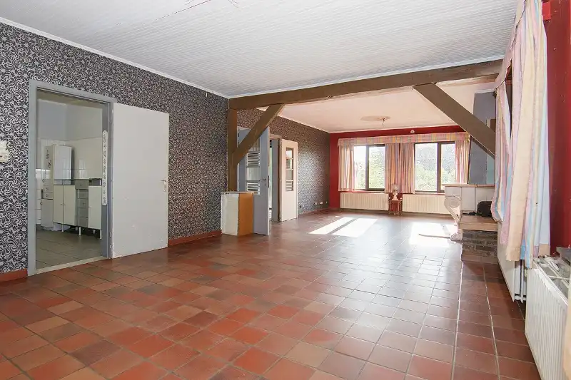 Interessant renovatieproject in groene omgeving op een knap perceel van bijna 12 are foto 11