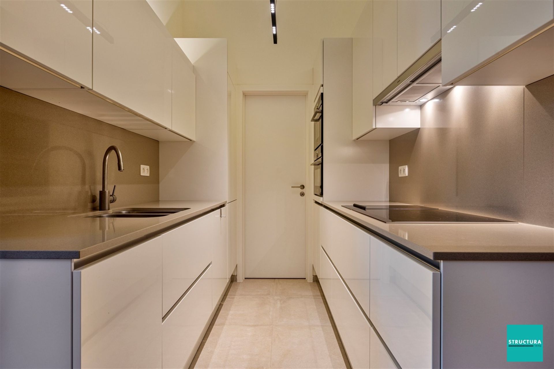 Prachtig eigentijds appartement met een historisch accent  foto 7