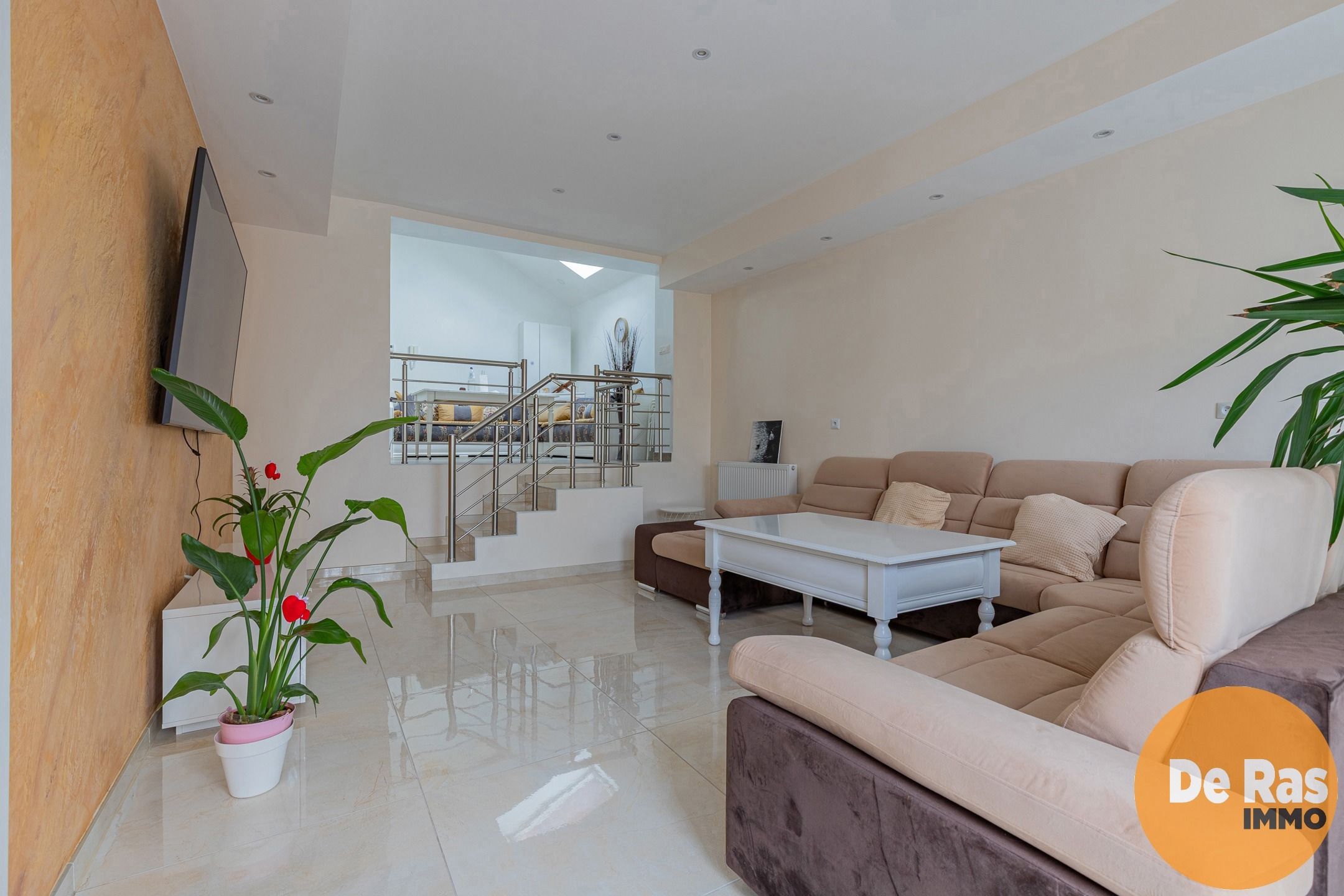 OORDEGEM - Instapklare woning met 4 kamers op goede locatie foto 6