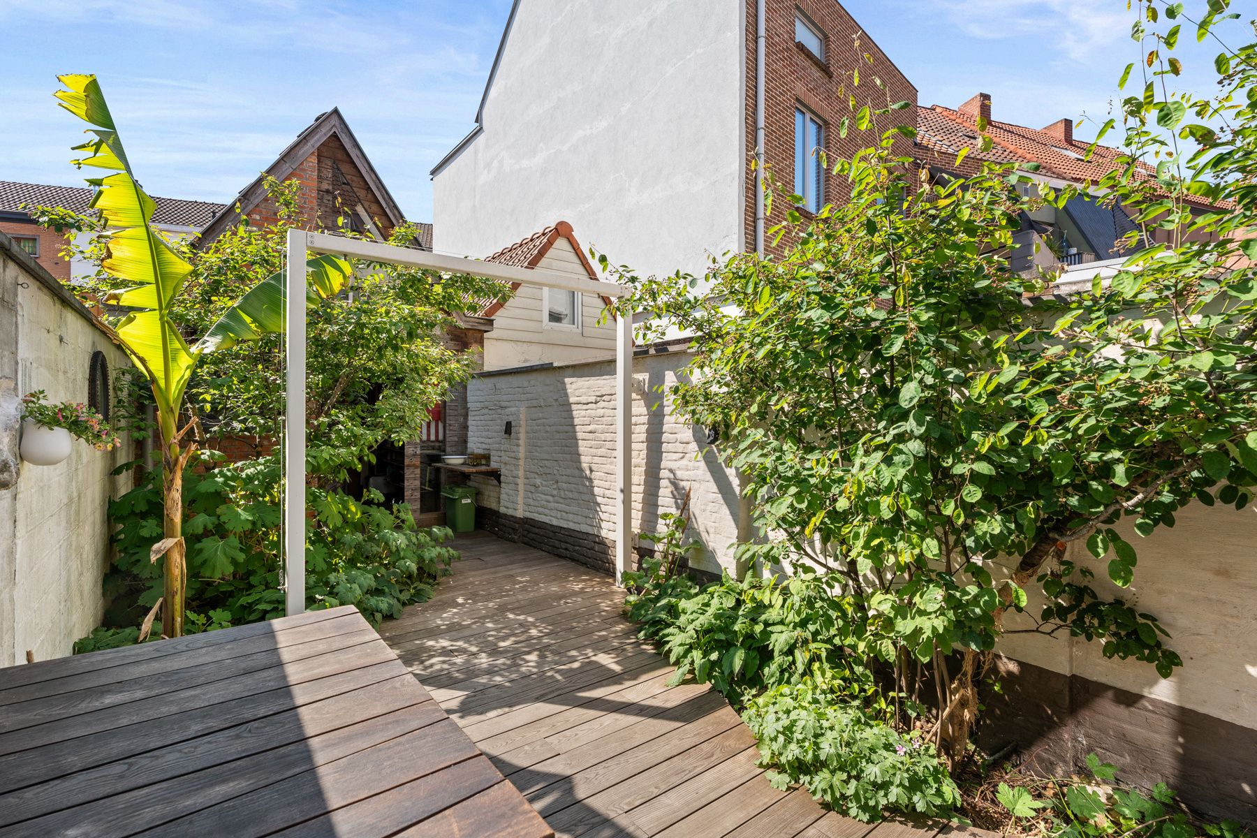 Knusse architectenwoning met garage te koop in Gentbrugge!  foto 10