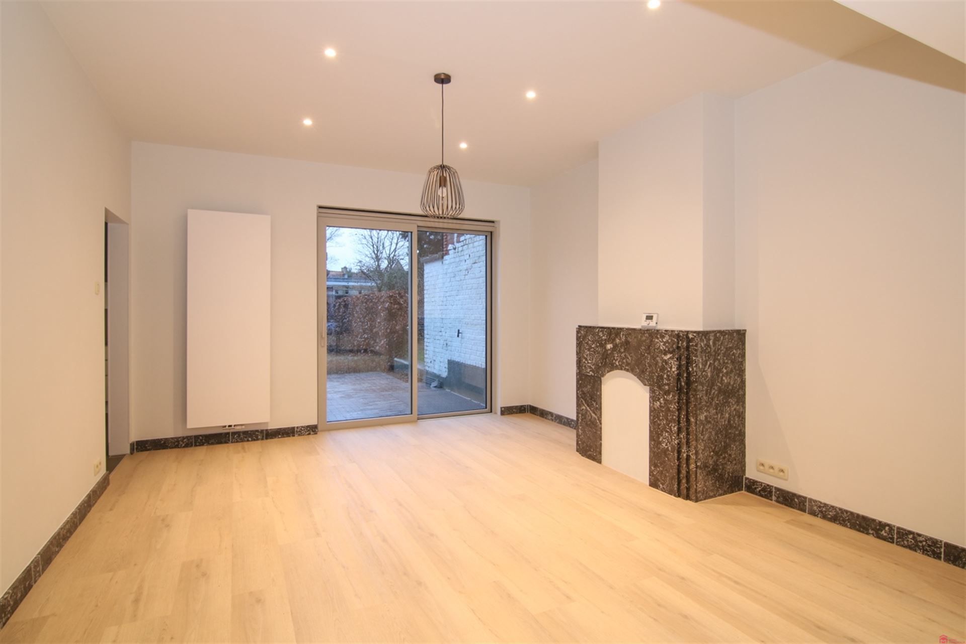 Knap vernieuwd burgerhuis foto 7