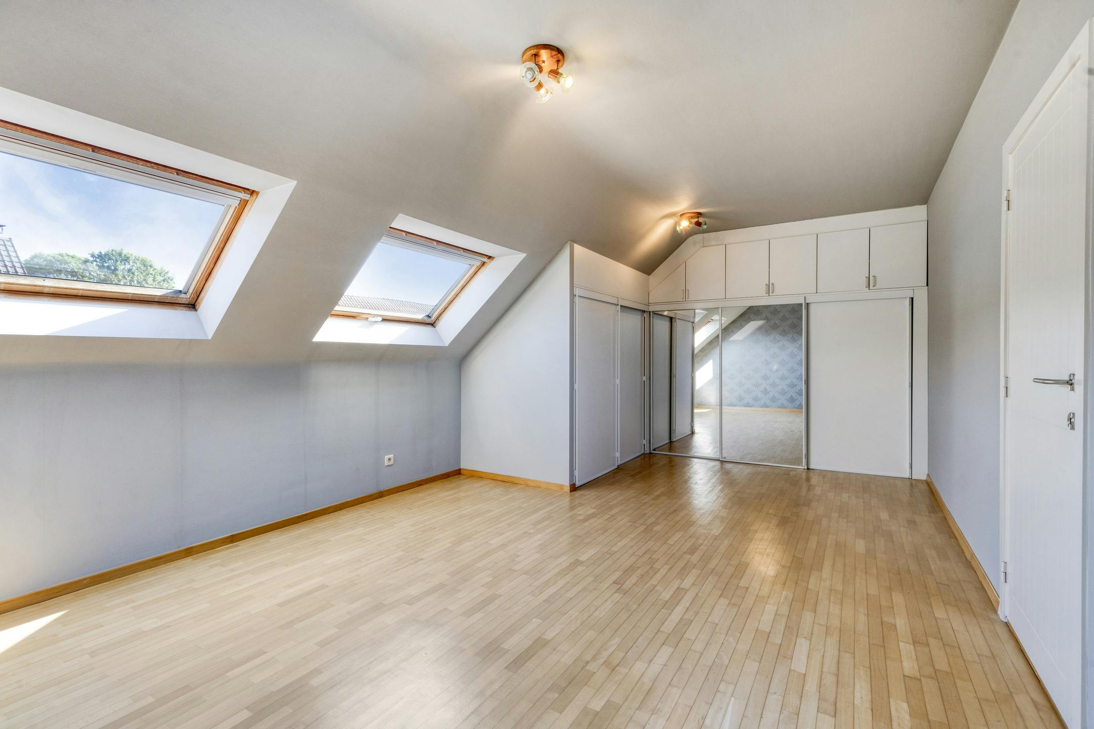 Prachtig woon- en handelspand te koop te centrum Eernegem foto 16