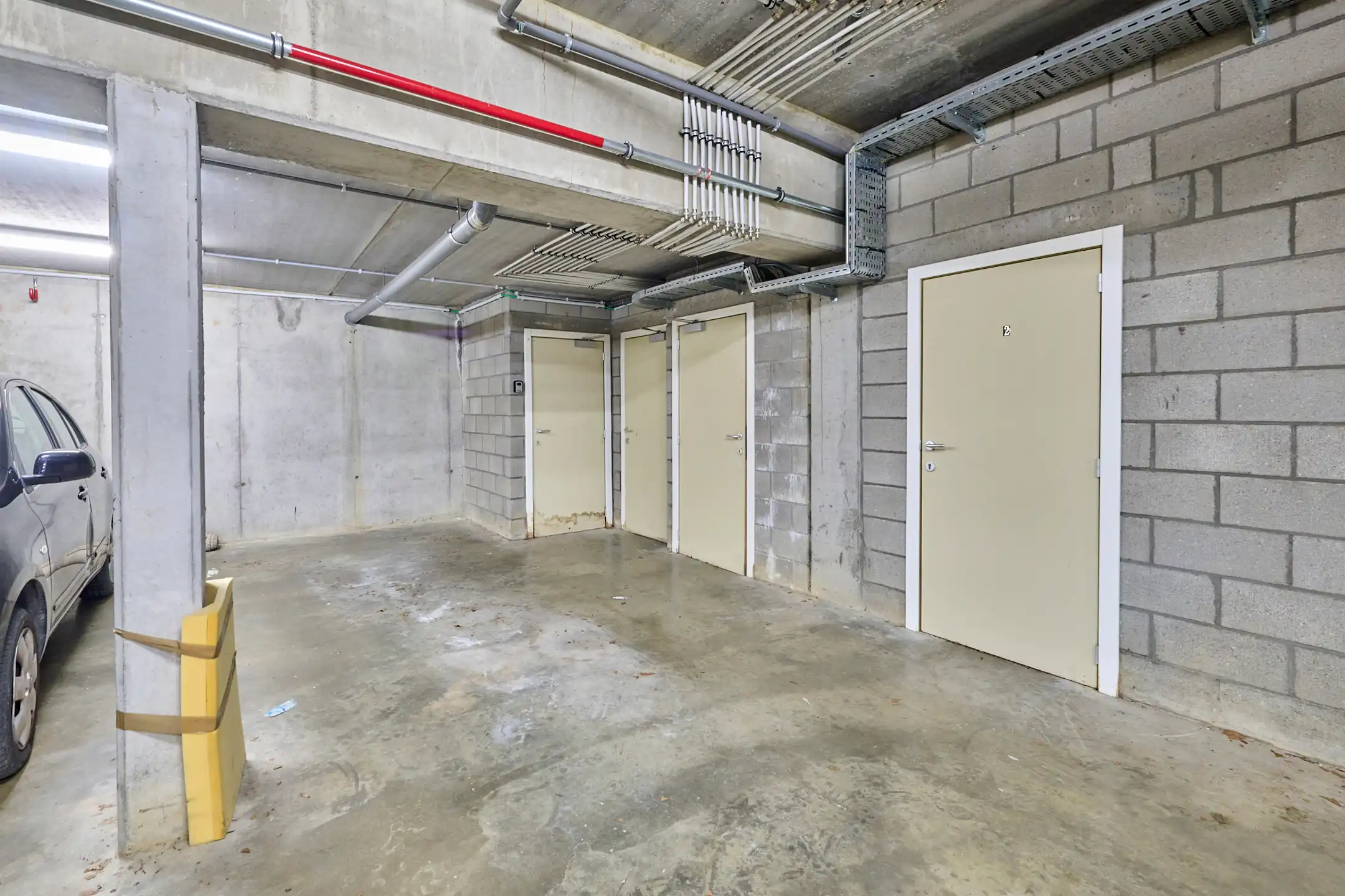 Glv 2slpk appartement, tuin met terras, parking en berging  foto 11