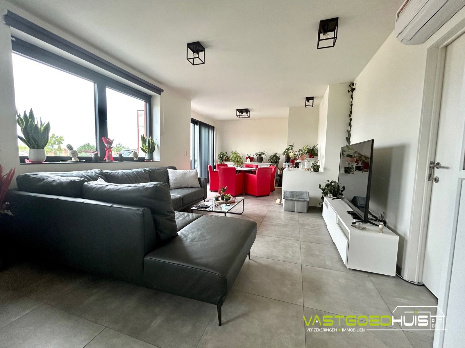Stijlvol en energiezuinig duplexappartement met groot terras foto 8