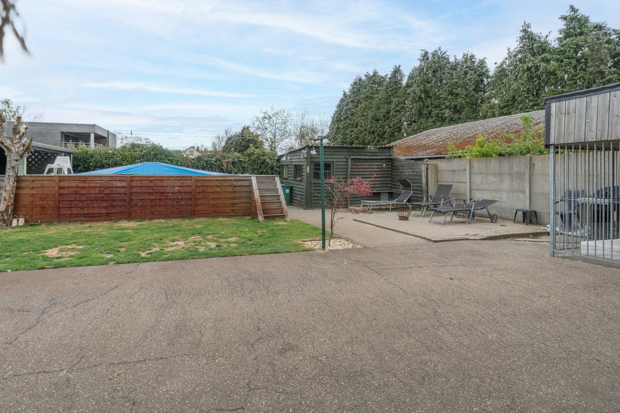 Ruime woning op gunstig gelegen perceel van 922 m² foto 32