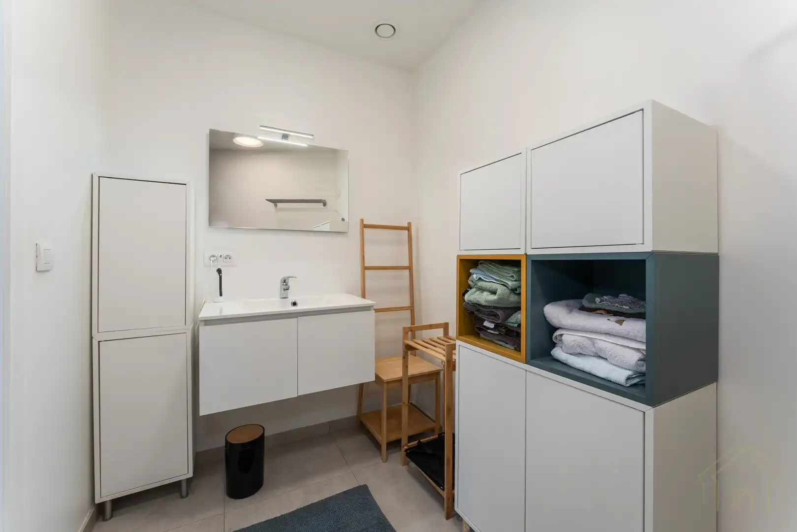 Recent en instapklaar appartement met drie slaapkamers en zonnig terras in hartje Menen foto 10