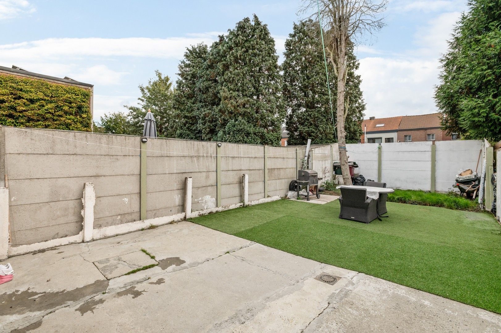 Verzorgde woning met 4slpks met zonnige tuin in Schoten foto 17
