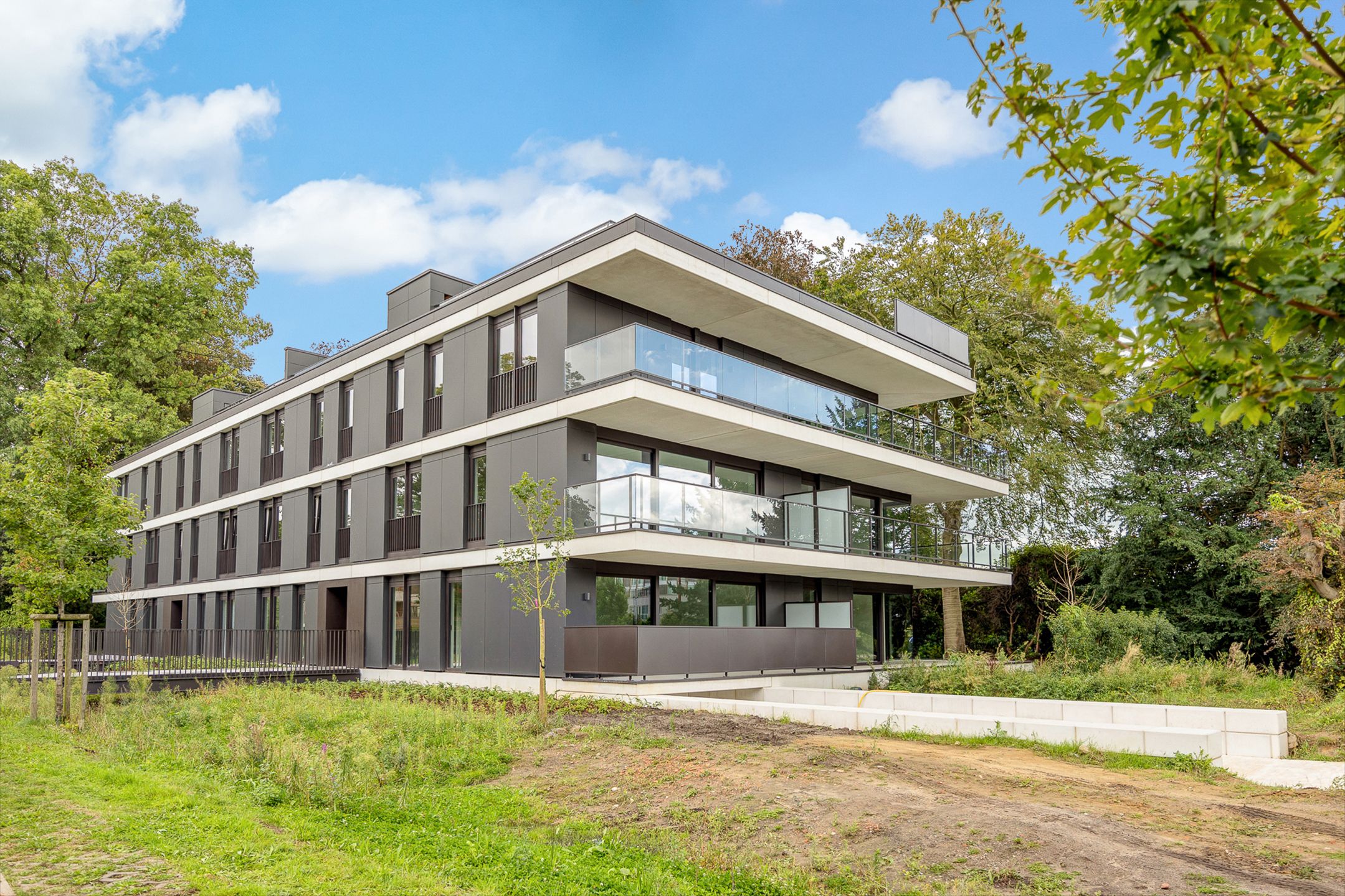 Luxe penthouse met 3 slaapkamers en 2 grote terrassen foto 26