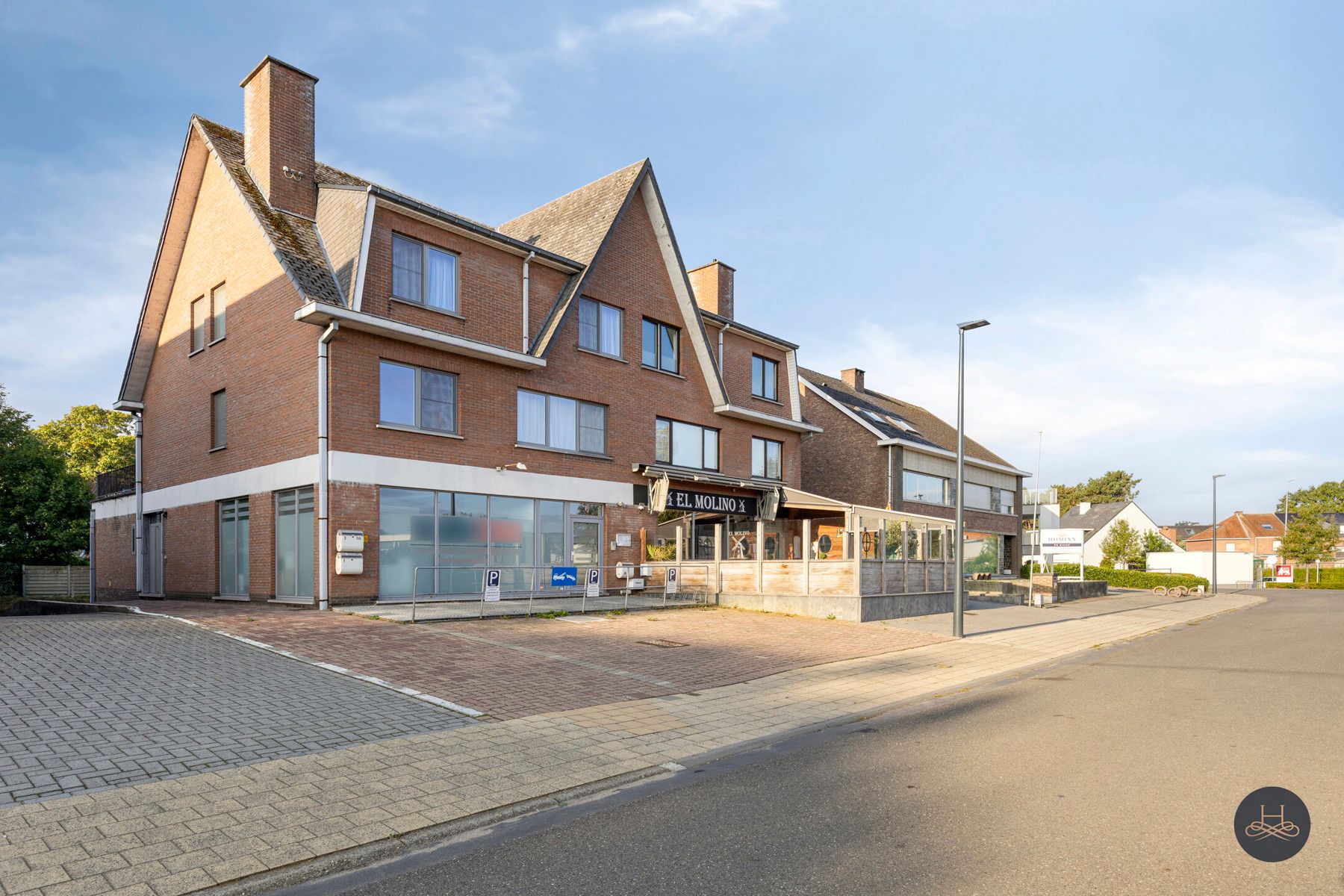 Veelzijdige handelszaak op centrale ligging foto 4