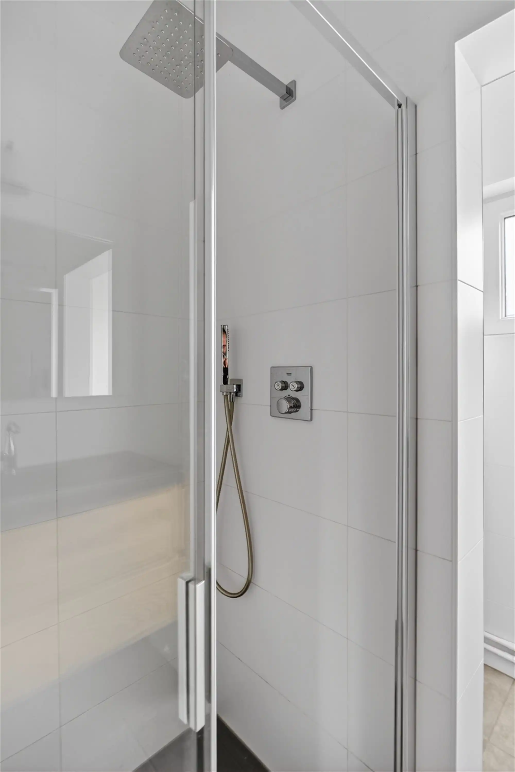 Ruime villa met zuidgerichte tuin en maximale privacy foto 38
