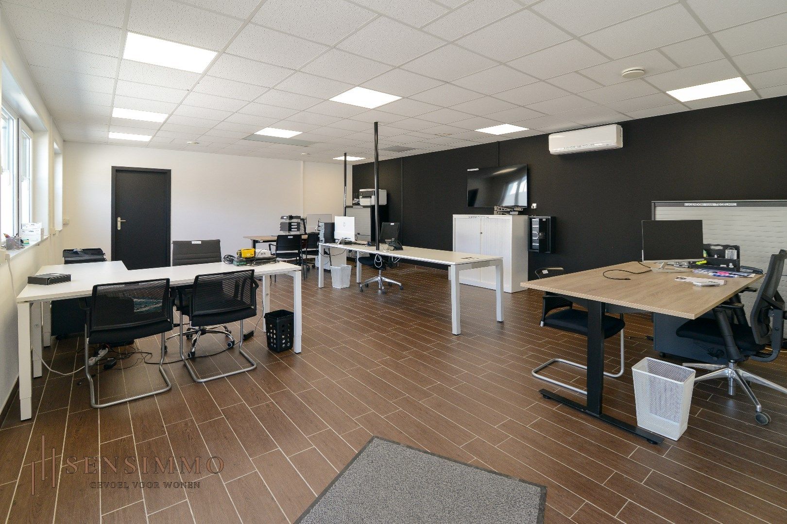 Ruime loods, geschikt voor vrachtwagengarage, op industriezone in Houthalen-Helchteren foto 13