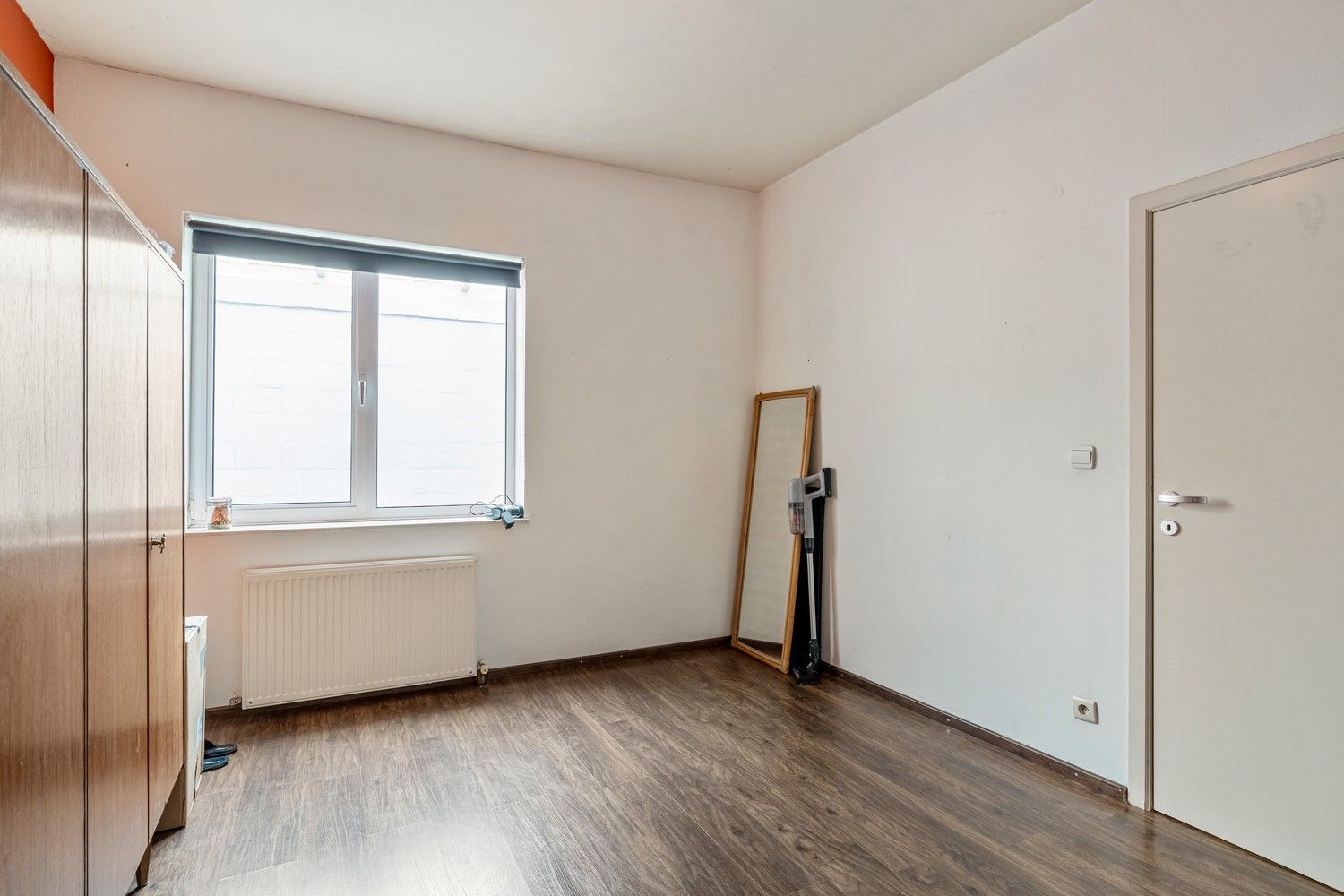 Gelijkvloers appartement met groot terras op gunstige locatie! foto 6