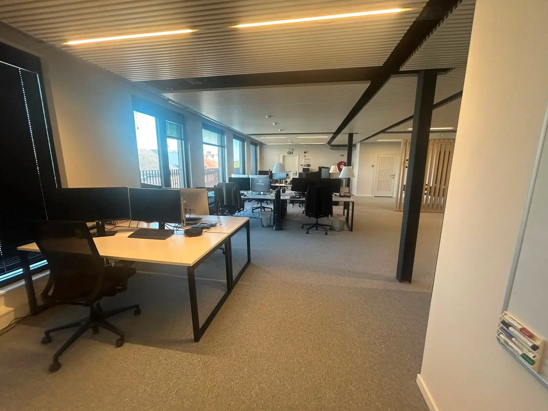 HENDRIK & CO Kantoorruimte 297m² foto 6