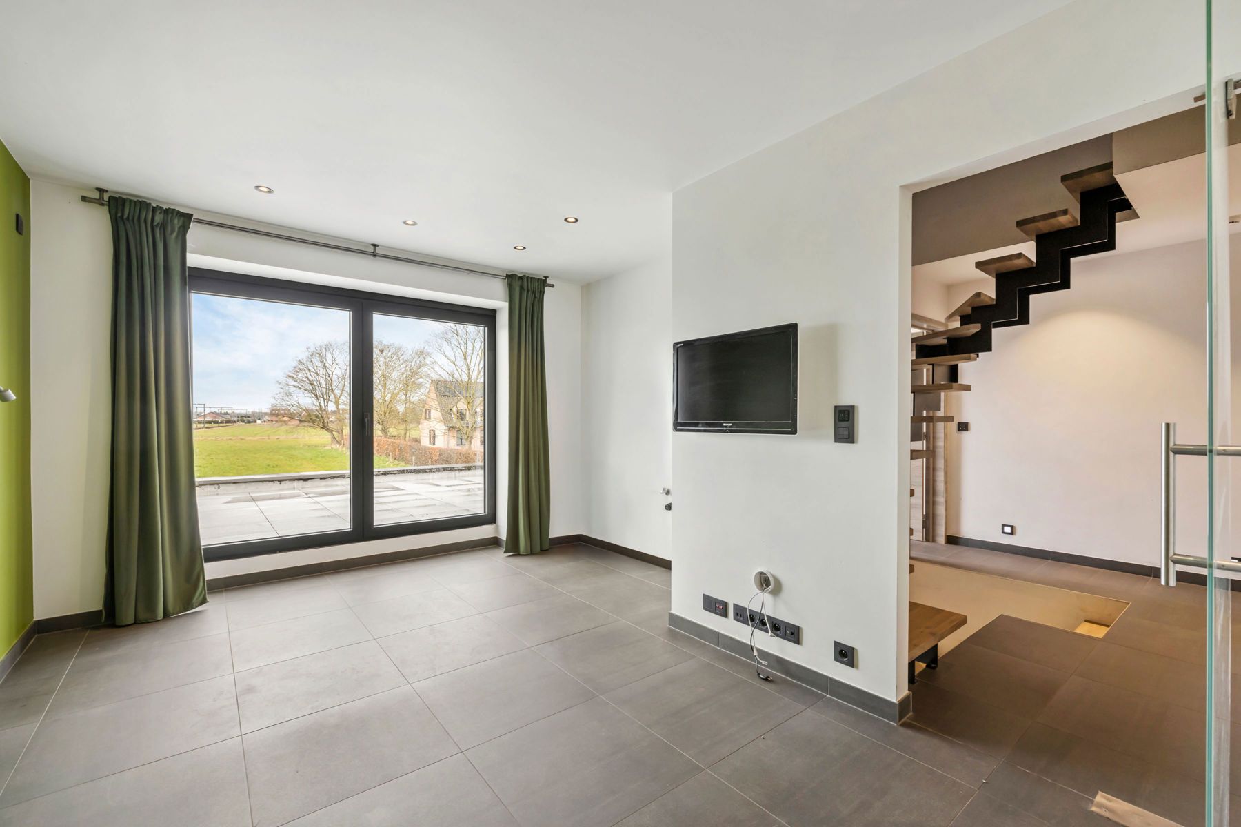 BEN OPEN BEBOUWING mét dubbele garage en afz. extra garage foto 14