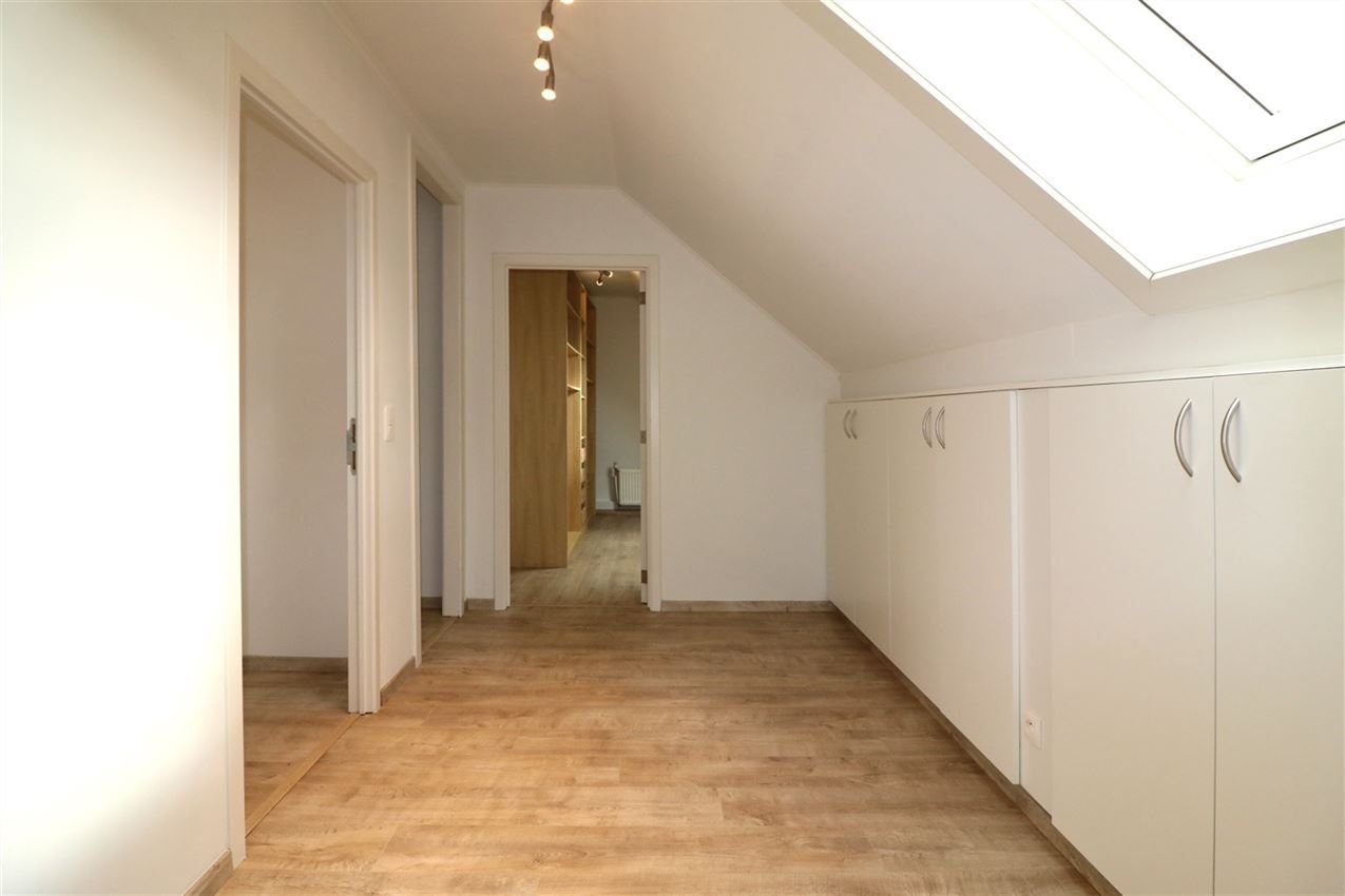 Winkelruimte en (huur)appartement met aparte ingang  foto 12