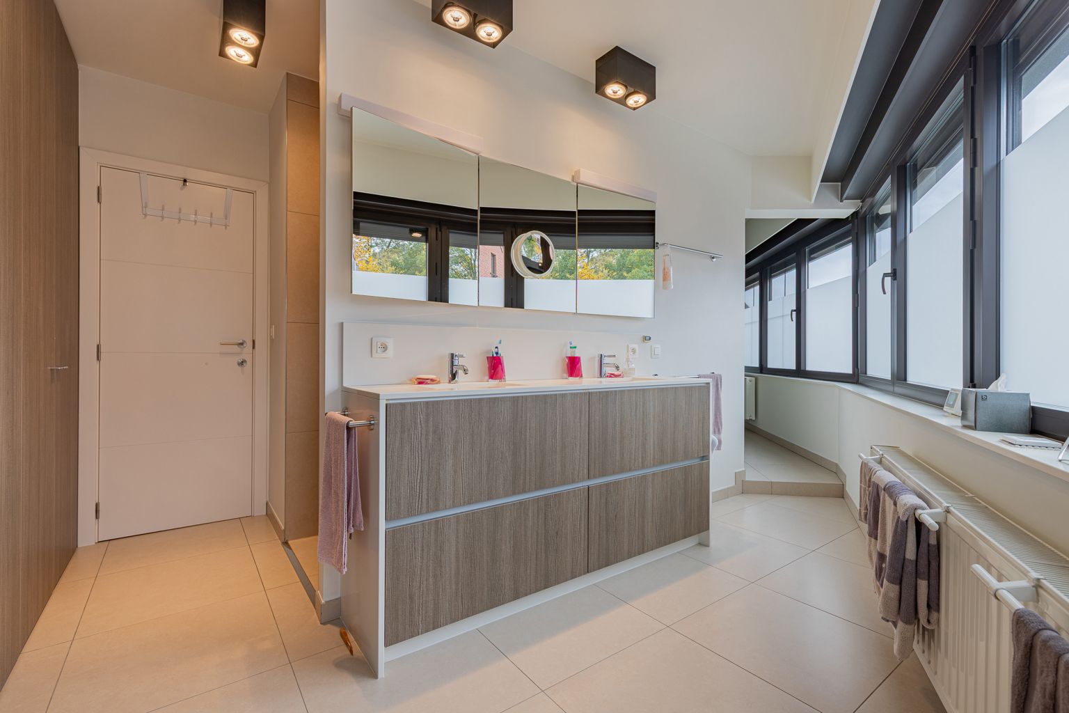 Appt 1e verdiep met 3 slpk in hartje Opwijk! foto 9