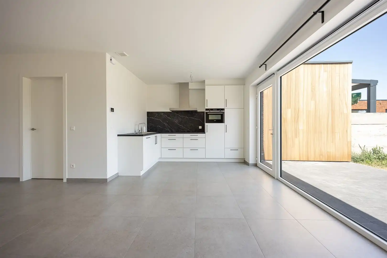 Recente nieuwbouwwoning met grote, zonnige tuin  foto 5