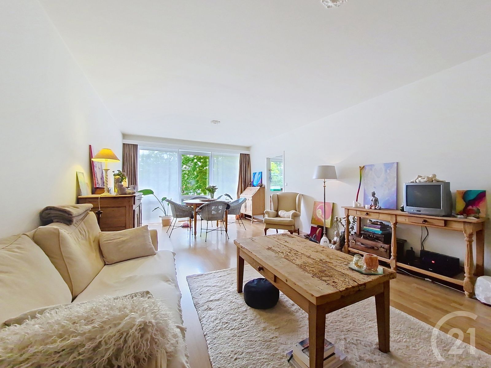 Appartement te koop in Koningshooikt! foto {{pictureIndex}}