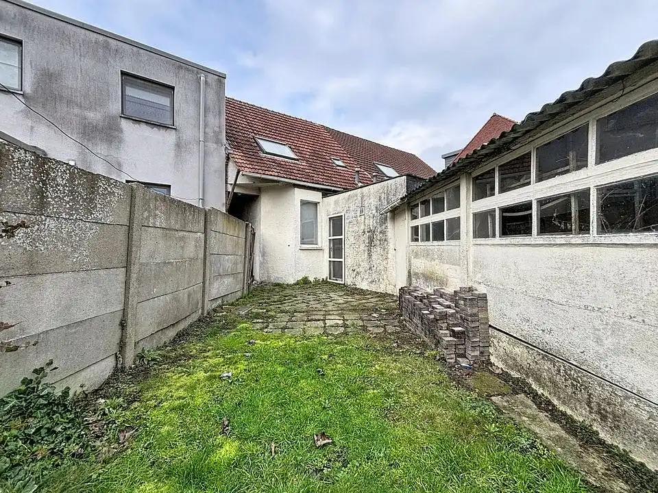 Te renoveren huis te koop in centrum Wuustwezel foto 21