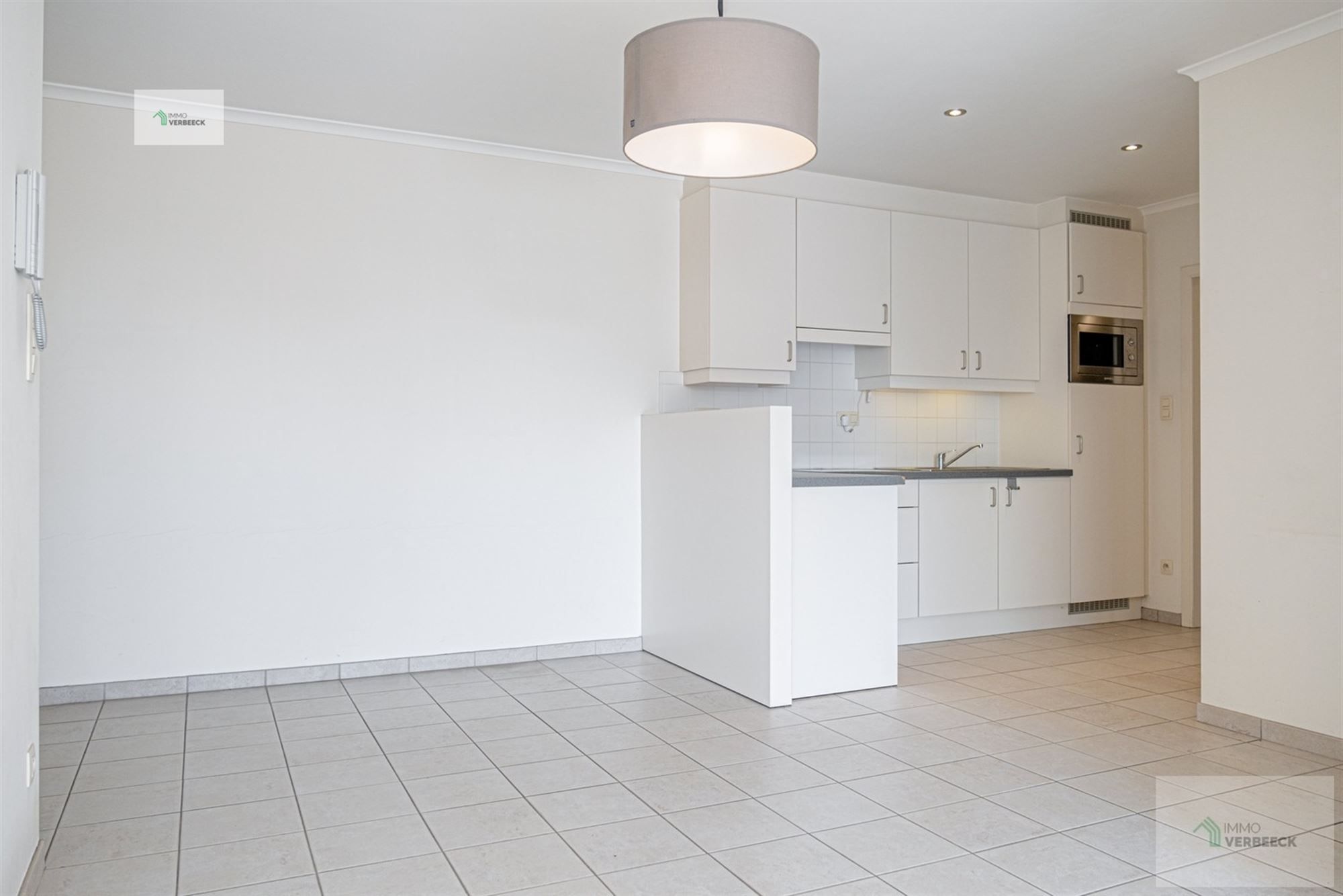 Gunstig gelegen 2 slaappkamer appartement foto 2