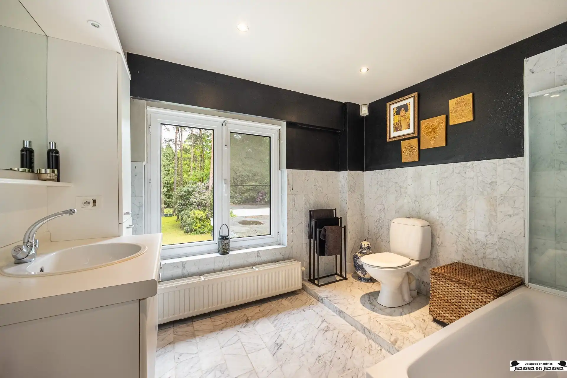 Exclusieve villa op royaal perceel van 3.000 m² grenzend aan uniek natuurdomein foto 23
