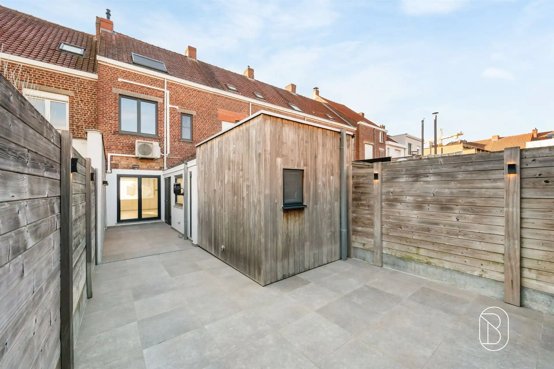 Instapklare woning met 3 slaapkamers en tuin in Kortrijk foto 8
