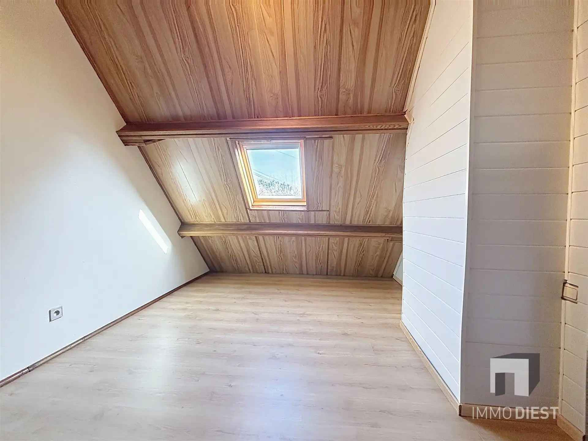 Fermette op 8a 60ca met achteraan zicht over de Demervallei (Langdorp). foto 25