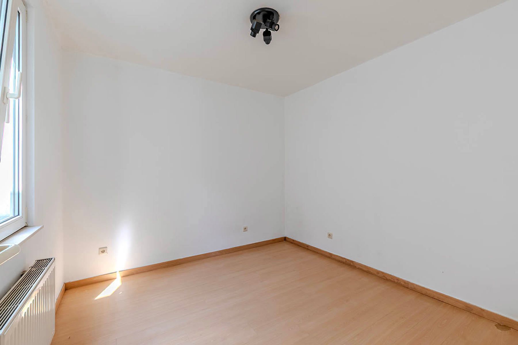 Opbrengsteigendom bestaande uit 3 units te koop. foto 29