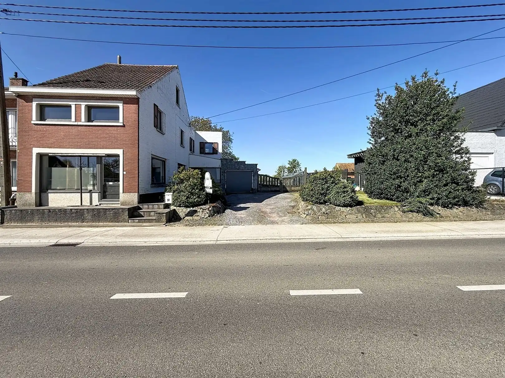 Verder te renoveren woning, 3 slpks, opp 10a 20ca foto 2