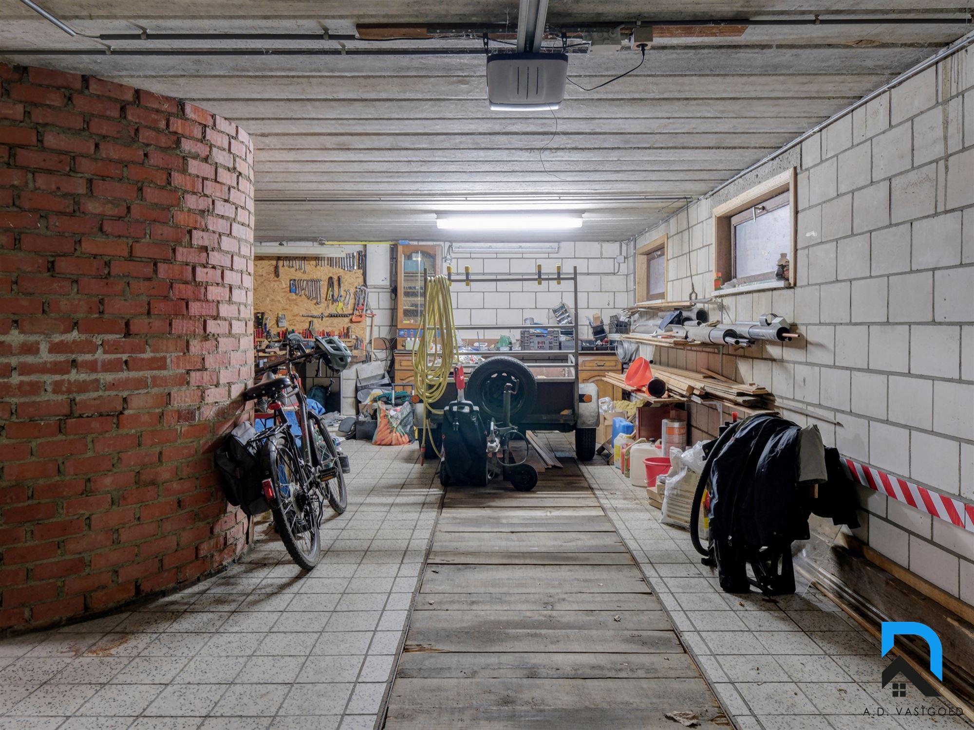 Ruime woning met 5 slaapkamers op toplocatie foto 28