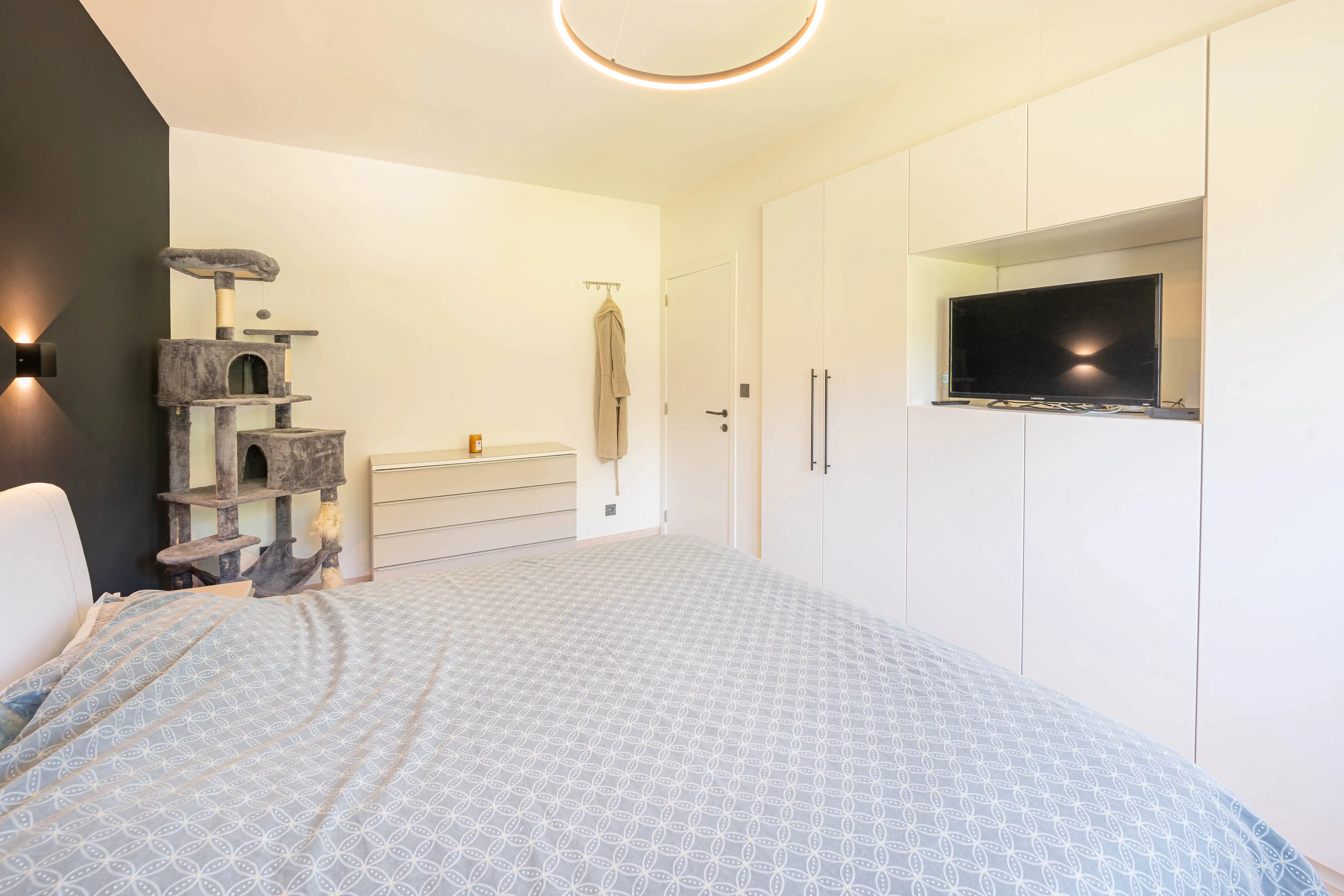 BEN-woning met 4 slaapkamers, 3 badkamers en groen uitzicht! foto 18