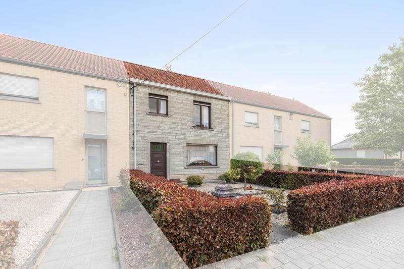 Rumbeke - Robuuste woning met renovatiepotentieel in Roeselare foto 19