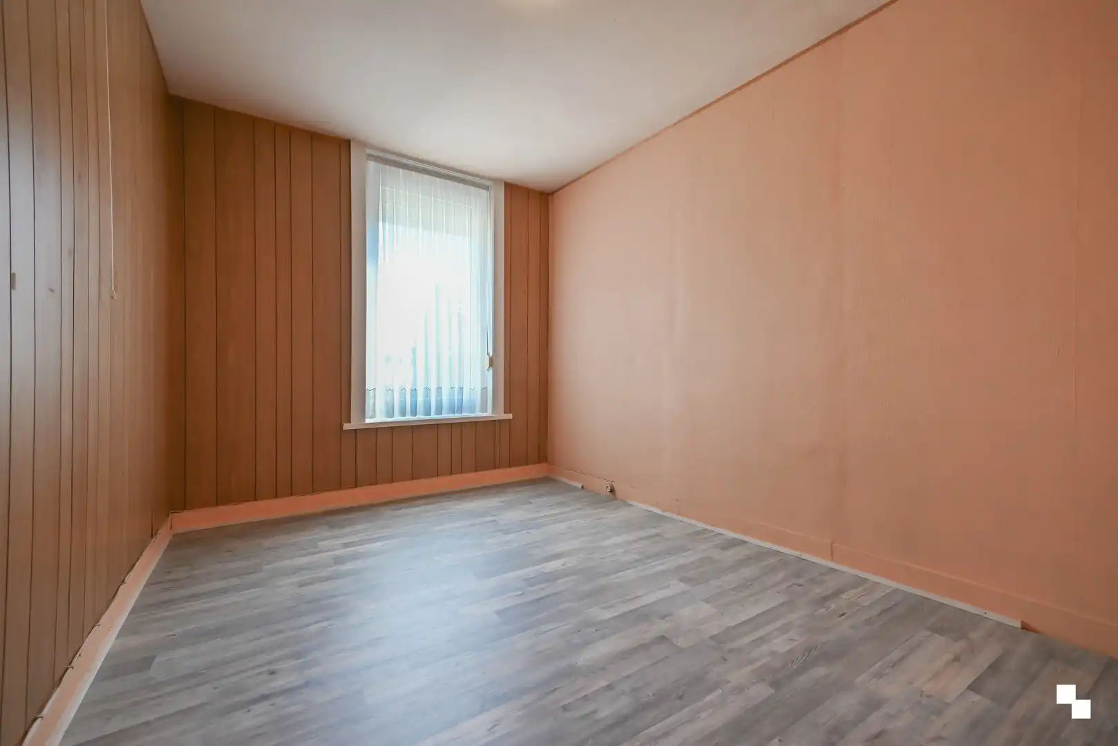 Centraal gelegen ééngezinswoning met vier slaapkamers te Izegem foto 15