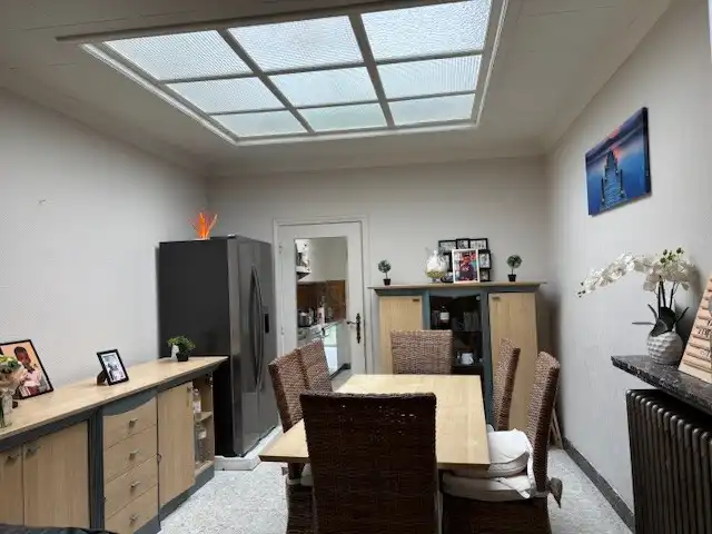 Te moderniseren huisje met 2 slaapkamers en tuintje. ENERGIELABEL C, CONFORMITEITSATTEST foto 2