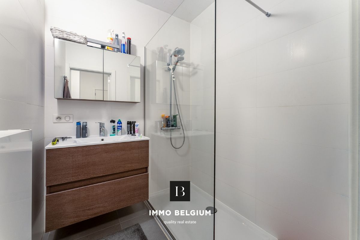 Gerenoveerd appartement met 2 kamers en leuke tuin in de Belle Epoquewijk foto 4