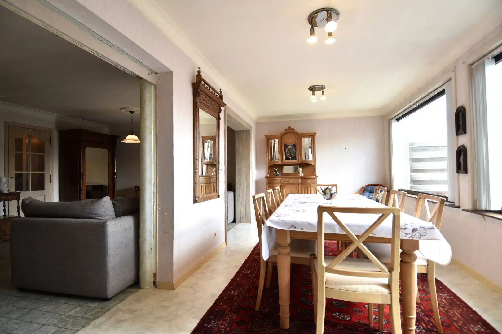 Gezinswoning met 3 slaapkamers, garage en zonnige tuin te koop in kindvriendelijke omgeving te Gullegem foto 4