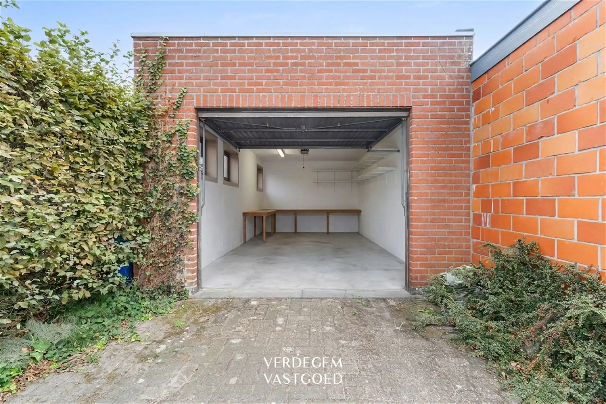 Centraal gelegen opbrengsteigendom met gelijkvloerse handel/kantoor en duplexappartement foto 21