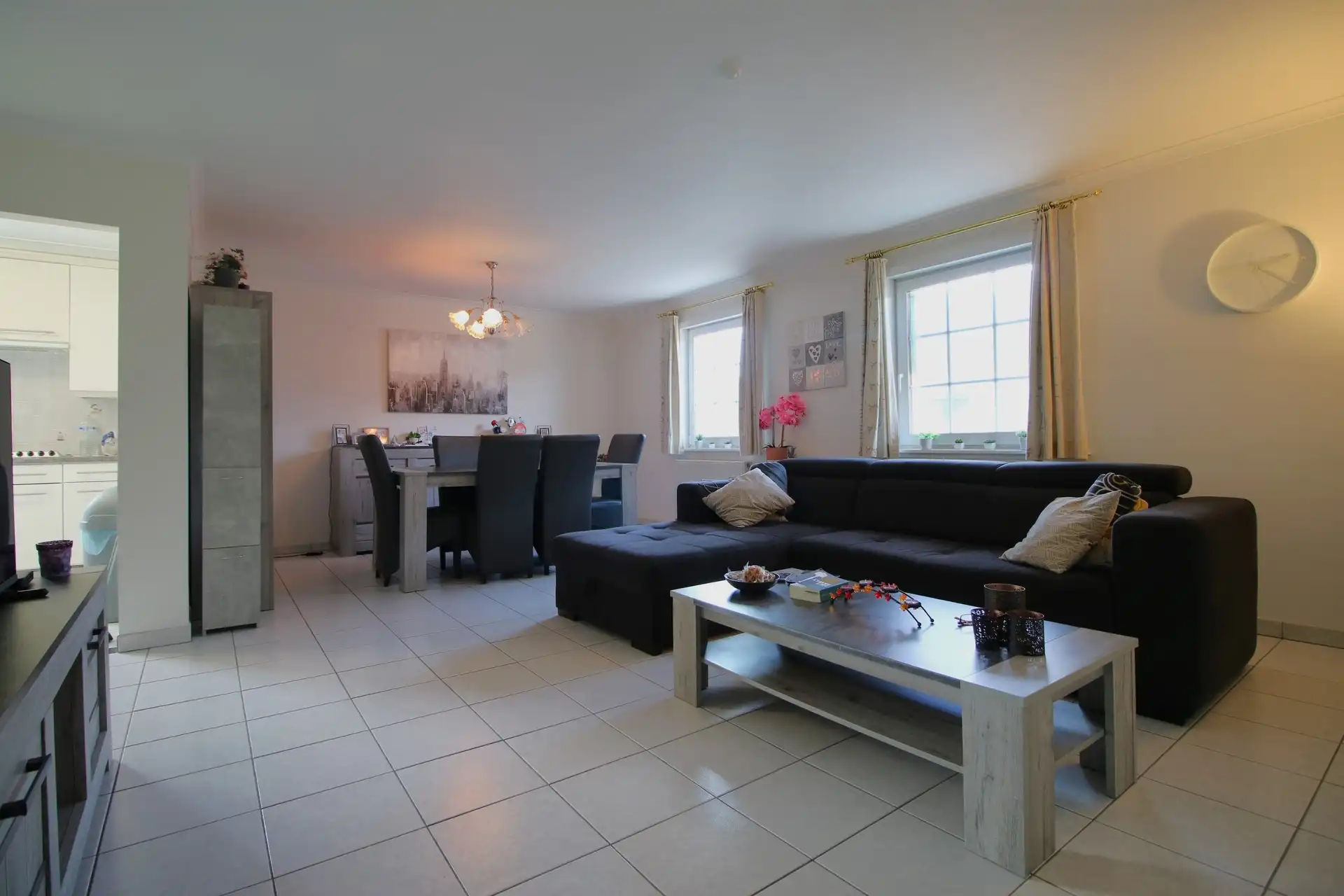 Centraal appartement met parking foto {{pictureIndex}}