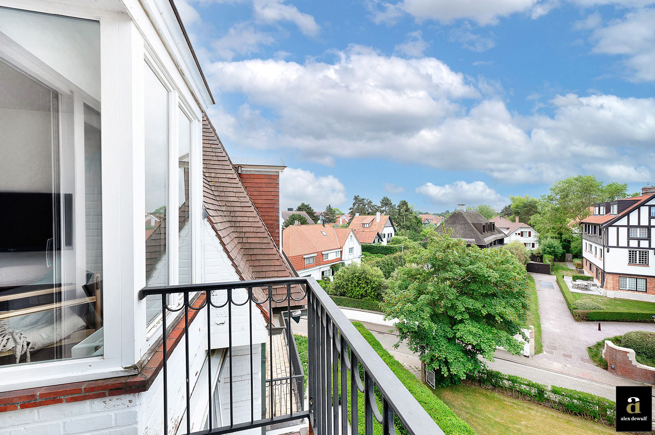 ()=>{if(producerUpdateValueVersion(node),producerAccessed(node),node.value===ERRORED)throw node.error;return node.value} Kustlaan 138 - 8300 Knokke-Heist
