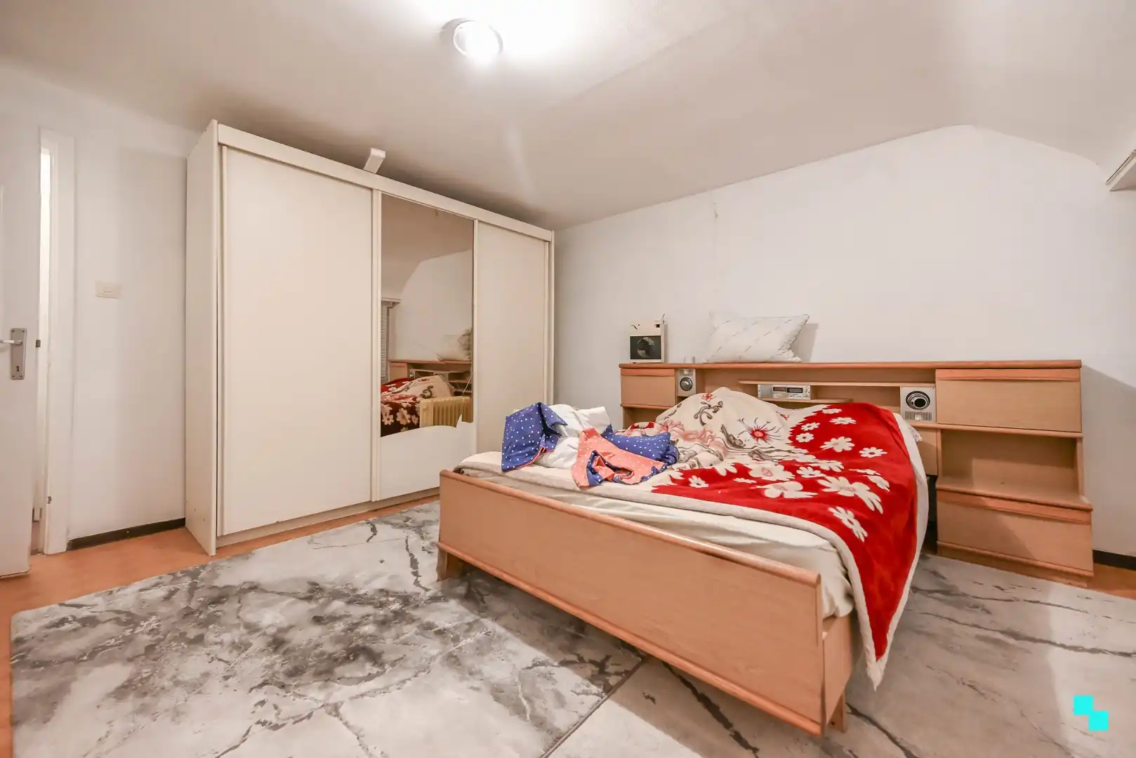 Opbrengsteigendom met winkelruimte én ruime garage in centrum Izegem foto 28