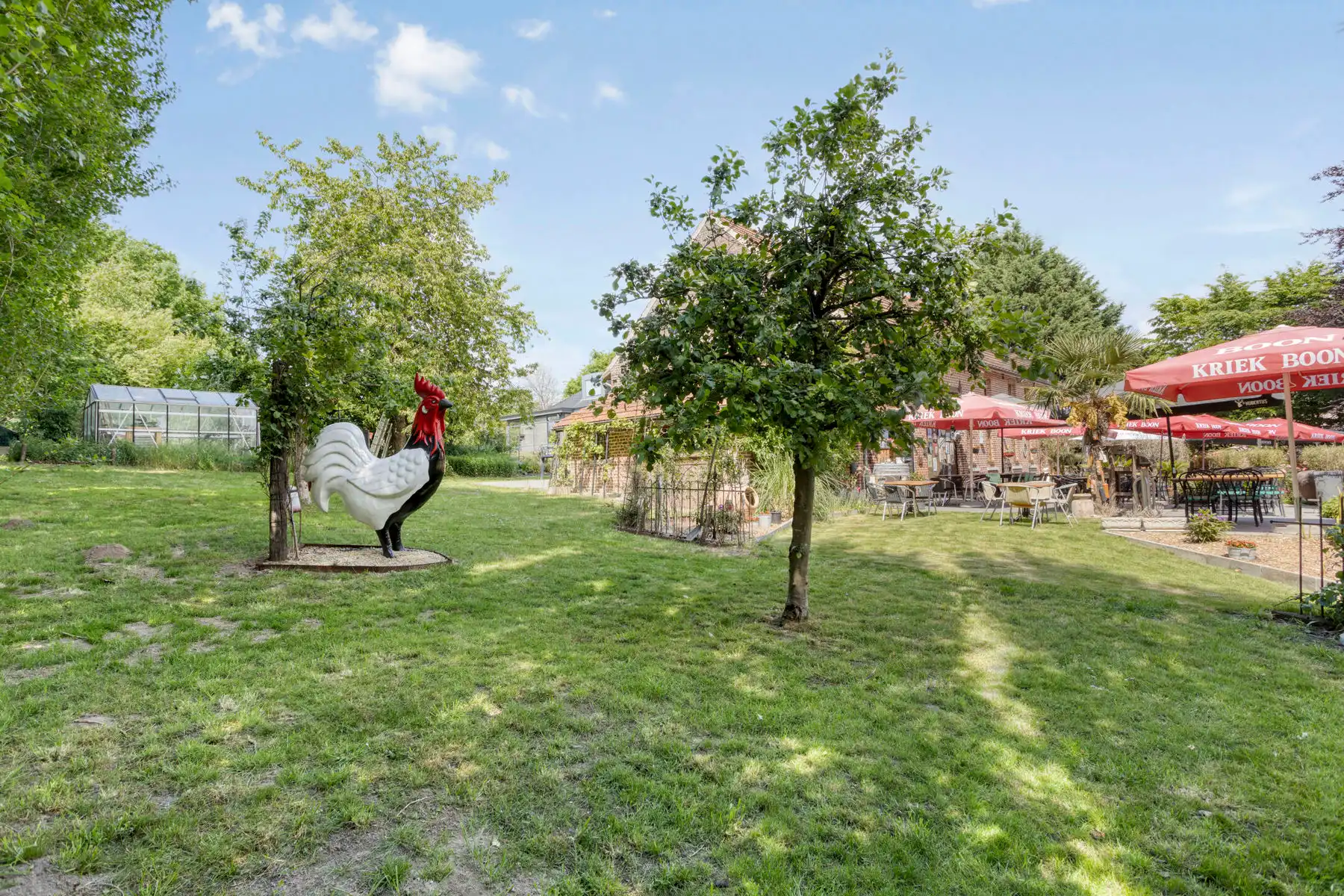 Karaktervolle woning op een perceel van 1.228 m²  foto 16
