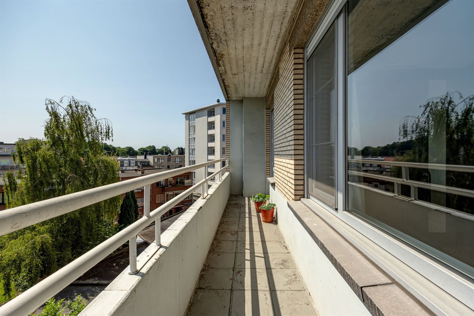 Ruim 2 slaapkamer appartement te Merksem foto 17
