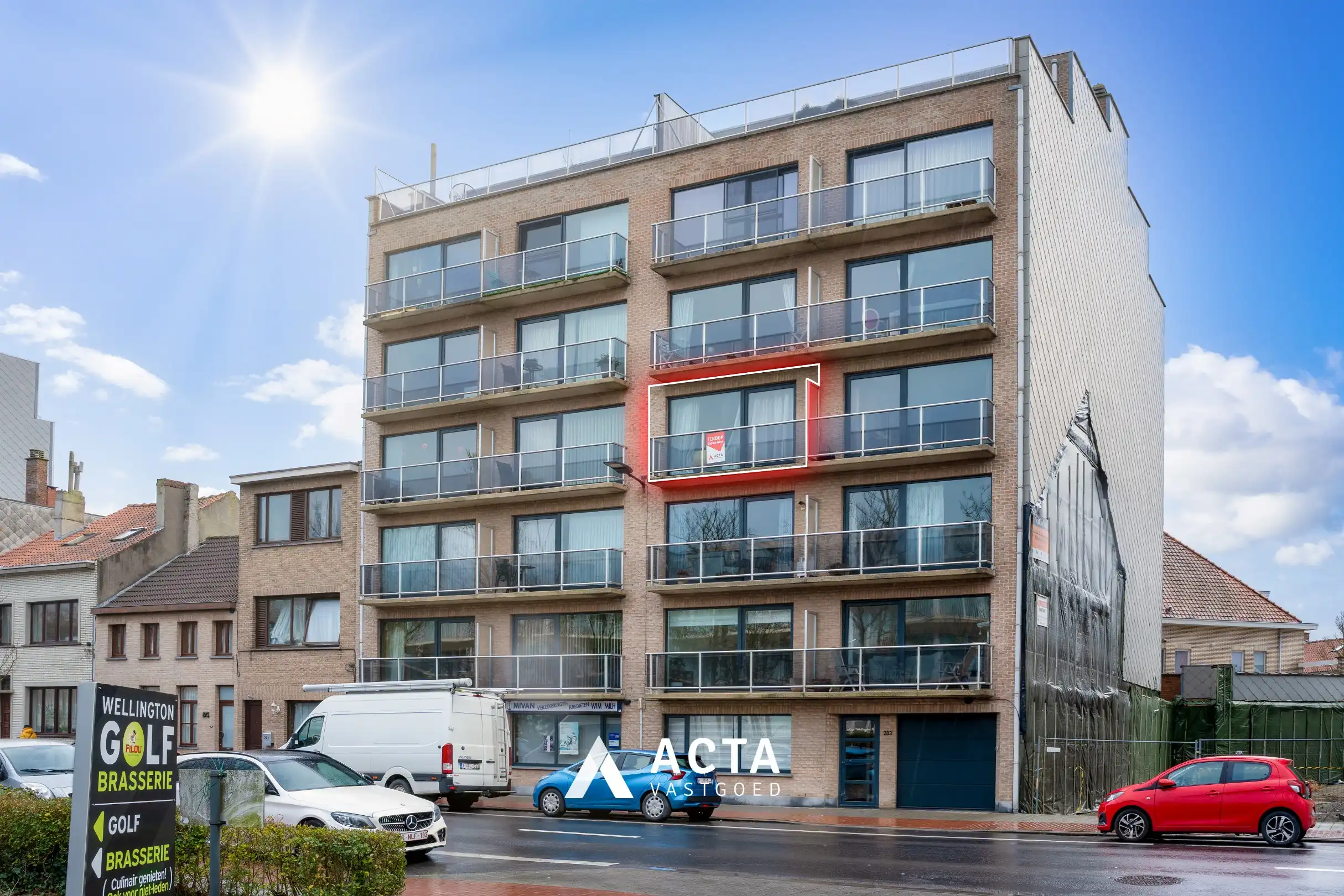 Ruim appartement nabij het centrum van Oostende foto {{pictureIndex}}