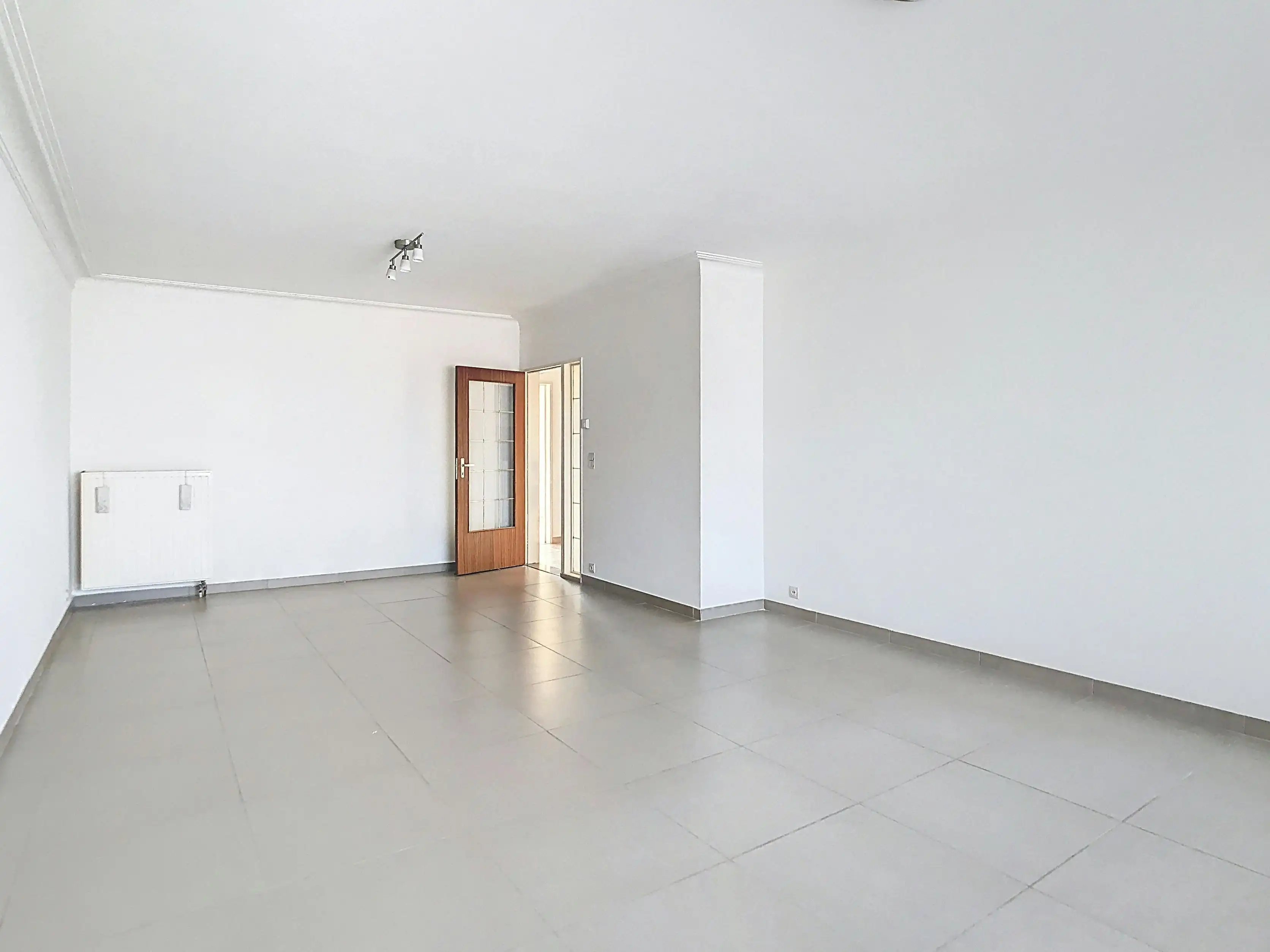 Gemoderniseerd appartement met 2 slpkmrs (garage mogelijk) foto 5